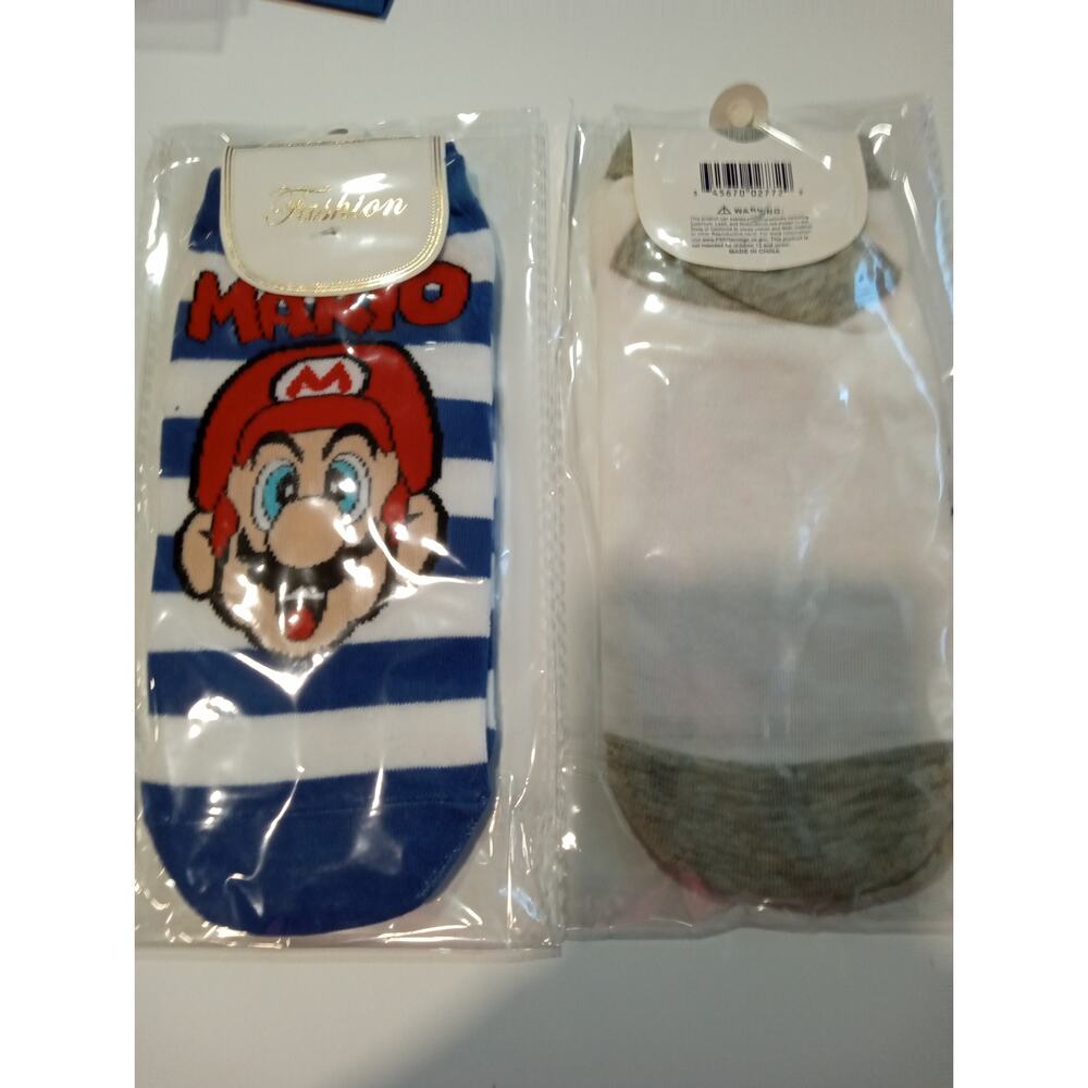 *NEW* Mario inspired Low Cut socks 2 pair Kids size Medium 0428 - Picture 2 of 2